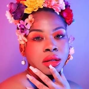 Meet your Posher, Aja